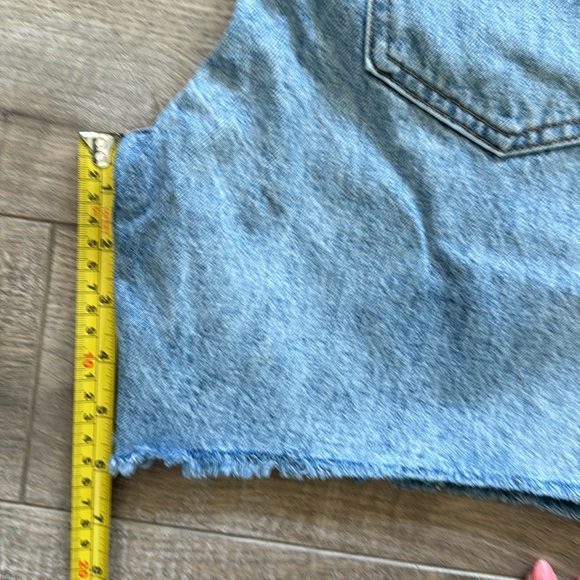 Aritzia denim for the Joni mid length short size 29 - Picture 4 of 5